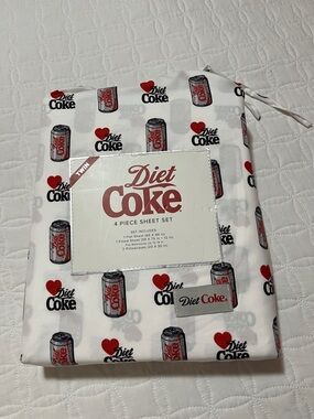 Twin Sheet Set in White and Red